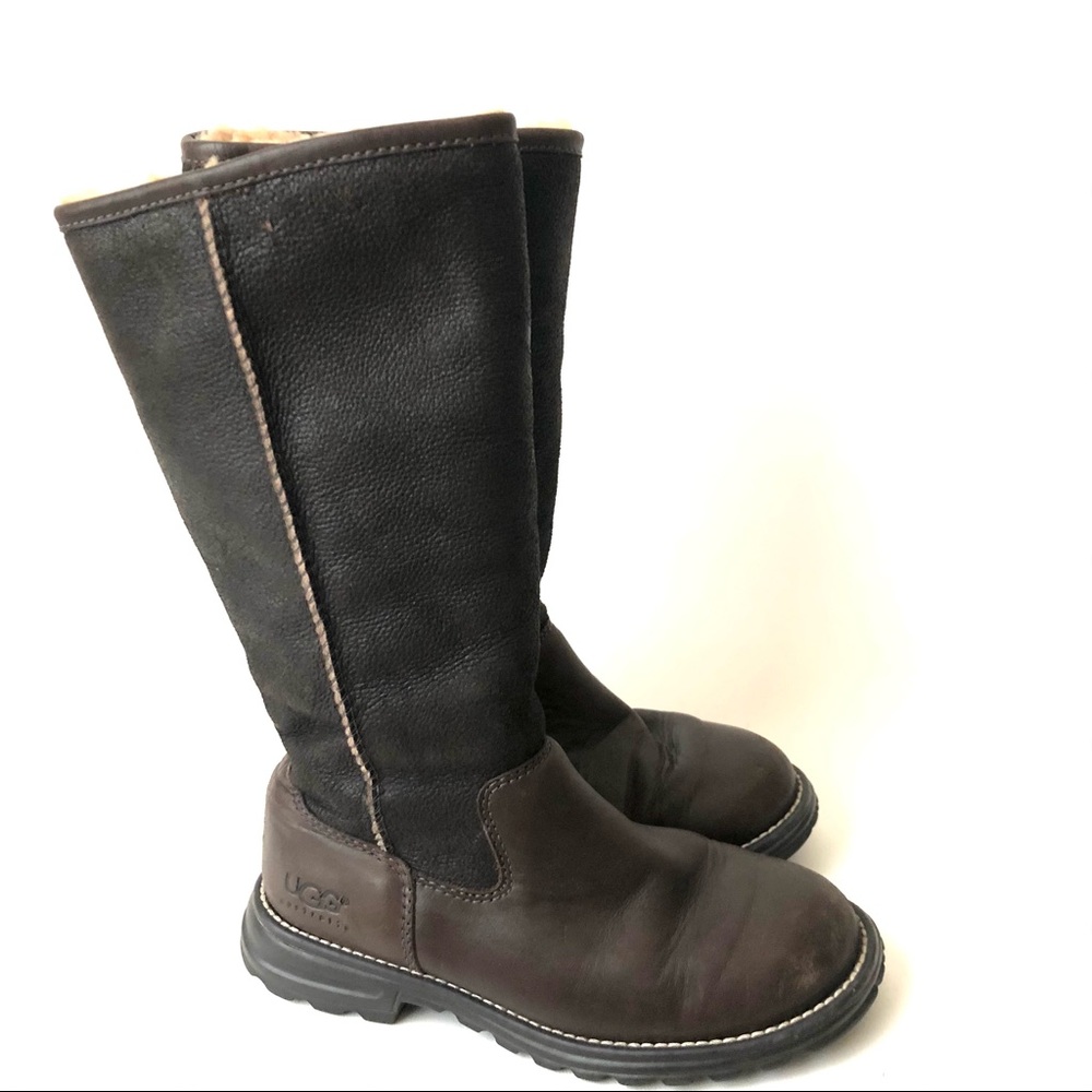 UGG Tall Leather Shearling 5490 Brooks Boots size 5 they run Small more like a 4